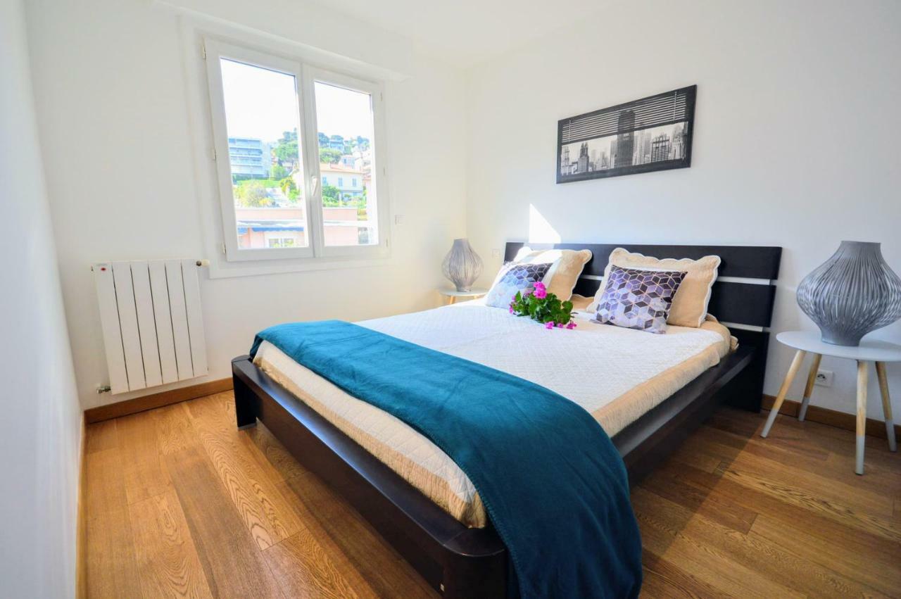 Villefranche center Bay & Port Sea view front Extérieur photo